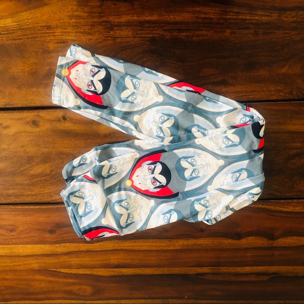 Lularoe Rare Dracula Leggings One size